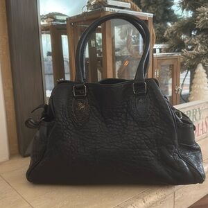 100% AUTHENTIC FENDI PEBBLED LEATHER BAG IN BLACK